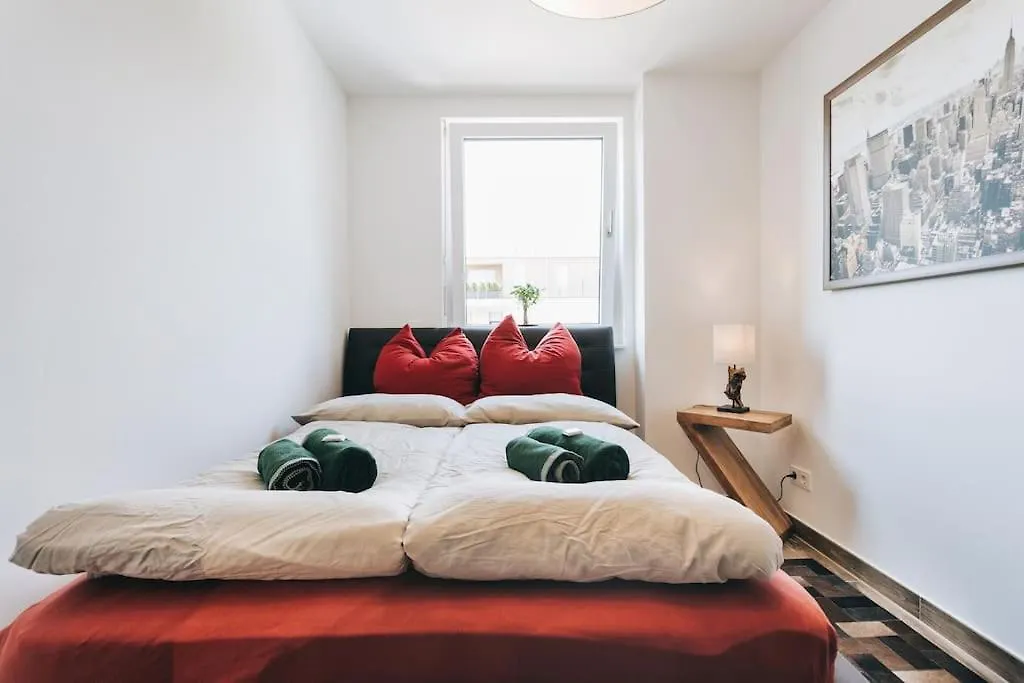 Stilvolle 4-Raumwohnung In Zentraler Lage Drezda